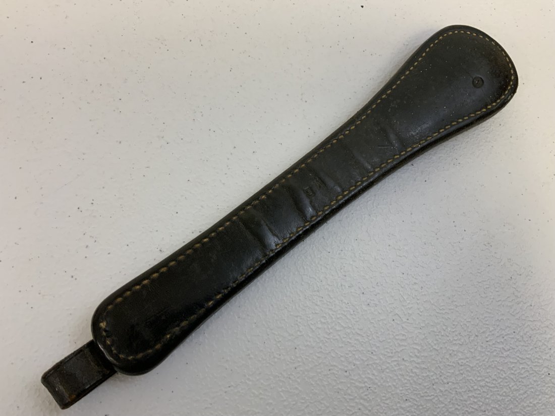 VINTAGE 1930'S-40'S POLICE BILLY CLUB SLAP JACK: VINTAGE 1930'S-40'S POLICE BILLY CLUB SLAP JACK . VERY GOOD CONDITION.