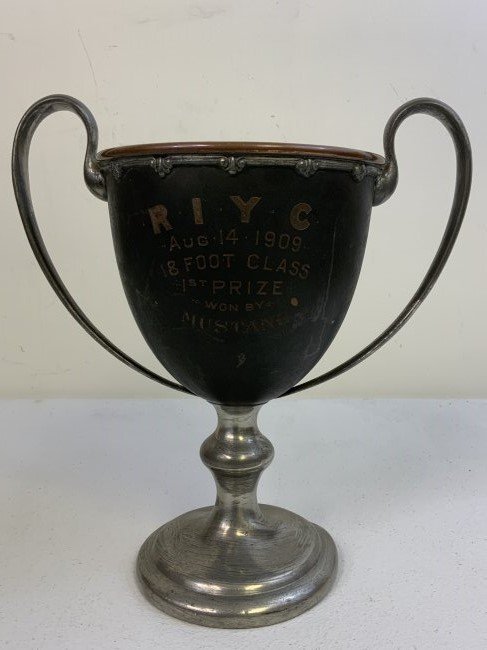 ANTIQUE 1909 YACHT CLUB REGATTA 18 FOOT CLASS WINNERS TROPHY: ANTIQUE 1909 YACHT CLUB REGATTA 18 FOOT CLASS WINNERS TROPHY . LARGE SIZE 11" TALL AND 6" DIAM