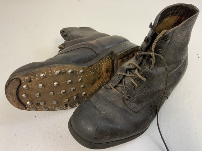 WWII GERMAN MILITARY BLACK LEATHER FIELD BOOTS WITH HOBNAILS: WWII GERMAN MILITARY FIELD BOOTS WITH HOBNAILS. BLACK LEATHER. WELL USED CONDITION BUT STILL IN GOOD CONDITION. LEATHER LACES . MATCHING PAIR. RARE