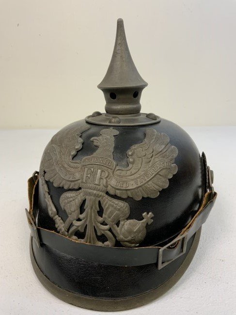 WWI IMPERIAL GERMANY PRUSSIA INFANTRY ENLISTED PICKELHAUBE SPIKE WARTIME HELMET: WWI IMPERIAL GERMANY PRUSSIA WWI INFANTRY ENLISTED PICKELHAUBE WARTIME SPIKE HELMET. VERY GOOD CONDITION ORIGINAL WARTIME ISSUE EXAMPLE. COMPLETE WITH LINER AND CHIN STRAP.