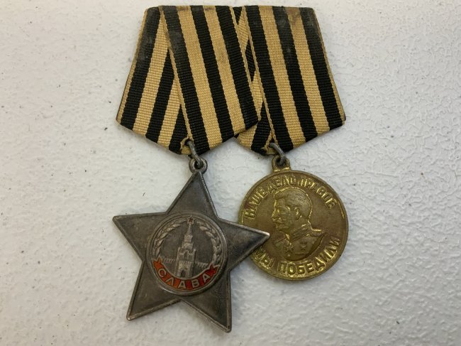 WWII USSR SOVIET RUSSIAN MEDAL BAR LOT OF 2 ORDER OF GLORY: WWII USSR SOVIET RUSSIAN MEDAL BAR LOT OF 2. ORDER OF GLORY 3rd CLASS WITH NUMBER PARTIALLY SCRATCHED OFF AND VICTORY OVER GERMANY MEDAL ON WWII PERIOD BAR.