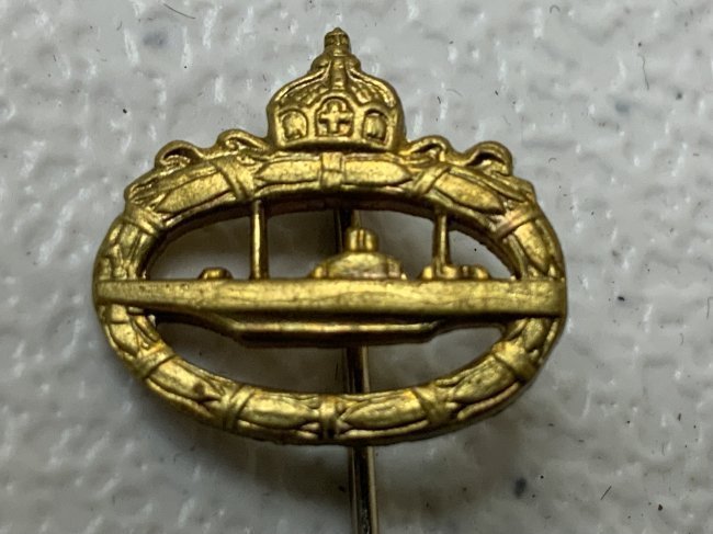 IMPERIAL GERMAN NAVY U-BOAT BADGE WWI STICKPIN: IMPERIAL GERMAN NAVY U-BOAT BADGE WWI STICKPIN