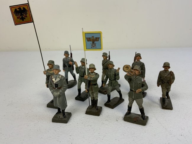 GERMAN NAZI PERIOD LINEOL / ELASTOLIN TOY SOLDIERS ARMY GROUP LOT OF 10: GERMAN NAZI PERIOD LINEOL / ELASTOLIN TOY SOLDIERS ARMY GROUP LOT OF 10