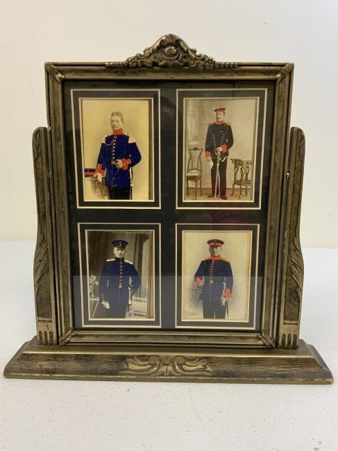 ANTIQUE IMPERIAL GERMAN MILITARY SERVICE MEMORIAL FRAMED PICTURE: ANTIQUE IMPERIAL GERMAN MILITARY SERVICE MEMORIAL FRAMED PICTURE. LARGE SWIVEL BASE WOODEN FRAME WITH 4 HAND COLORED PICTURES OF THE SOLDIERS. 12 X 10 . GREAT DECORATOR .