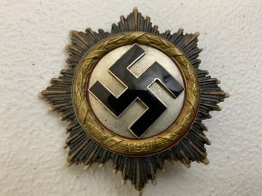 NAZI GERMANY 1941 GERMAN CROSS IN GOLD