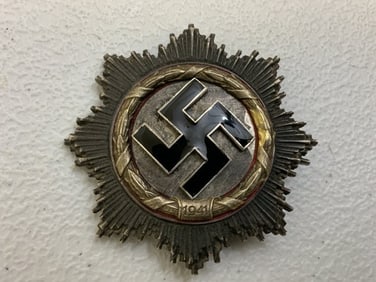 NAZI GERMANY 1941 GERMAN CROSS IN GOLD