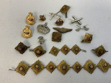 VINTAGE UK BRITISH LOT OF MILITARY BADGES AND PINS