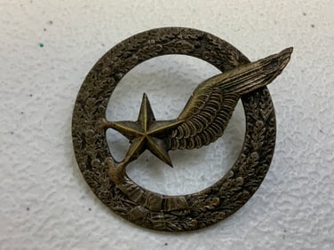FRENCH REPUBLIC STUDENT AIR PILOT BADGE