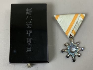 WWII JAPANESE ORDER OF SACRED TREASURE 6th CLASS WITH BOX