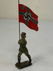 GERMAN THIRD REICH PERIOD LINEOL TOY SOLDIER FLAG BEARER