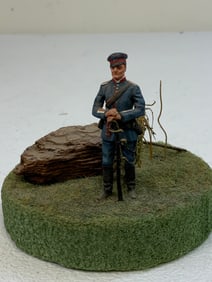 VINTAGE  IMPERIAL GERMAN  LEAD TOY SOLDIER FIGURE ON DISPLAY BASE STAND