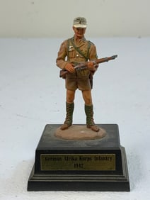 VINTAGE GERMAN  AFRIKA KORPS LEAD SOLDIER FIGURE ON DISPLAY STAND