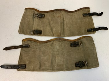WWII GERMAN MILITARY MATCHED PAIR OF GAITERS.