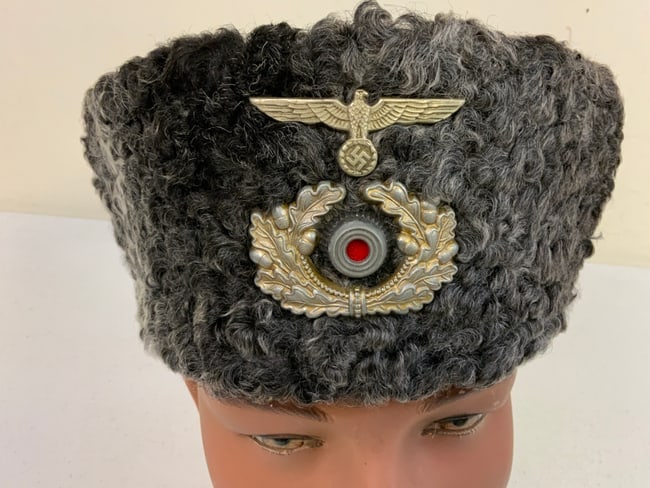 WWII GERMAN ARMY RUSSIAN COSSACK PAPAKHA FUR HAT: WWII GERMAN ARMY RUSSIAN COSSACK PAPAKHA FUR HAT . VERY GOOD CONDITION . GRAY WOOL TOP . RARE .