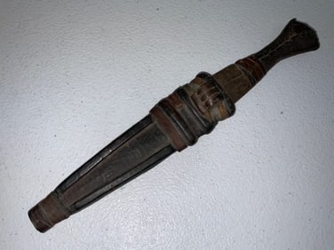 ANTIQUE AFRICAN DAGGER