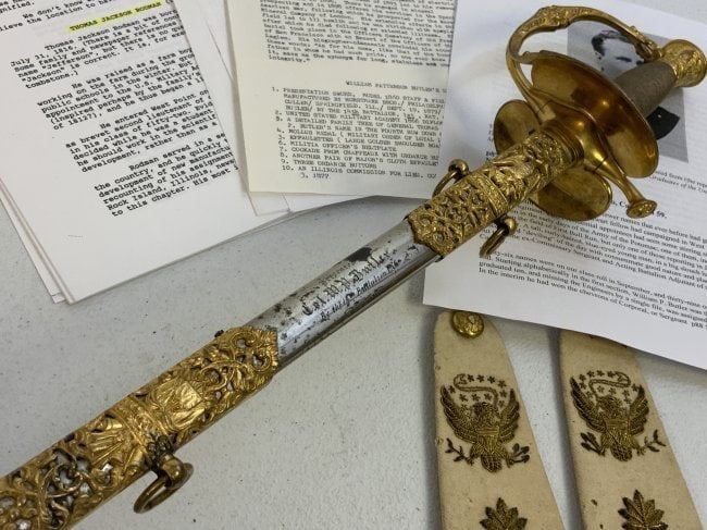 US MAJOR WILLIAM P. BUTLER GROUPING INCLUDING PRESENTATION SWORD 1879 DATED: US MAJOR WILLIAM P. BUTLER GROUPING INCLUDING PRESENTATION SWORD 1879 DATED . WONDERFUL SET . RESEARCHED PRESENTATION SWORD WITH GILDED FITTINGS AND NAMED TO WILLIAN BUTLER . GOLD MEDAL . SHOULDER BOA