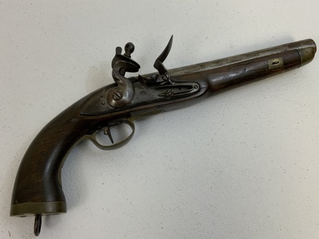 ANTIQUE OTTOMAN TURKISH 19th CENTURY NAVAL FLINTLOCK GUN: ANTIQUE OTTOMAN TURKISH 19th CENTURY NAVAL FLINTLOCK GUN . GREAT CONDITION FOR ITS AGE. MAKER STAMP ON THE LOCK. BRITISH NAVY STYLE. 16" LONG.