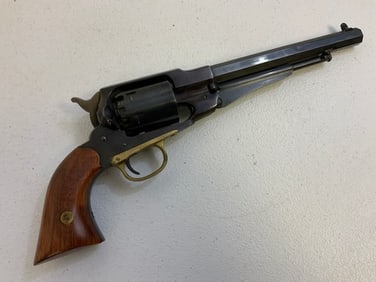 REMINGTON 1858 PERCUSSION REVOLVER ITALIAN REPRODUCTION WITH HOLSTER