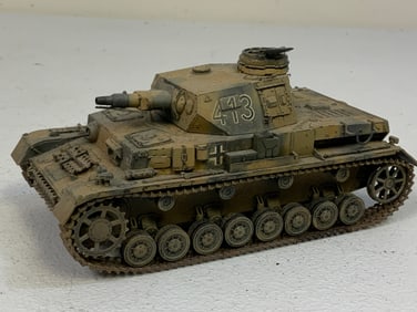 WWII GERMAN TANK MODEL CUSTOM DETAILED