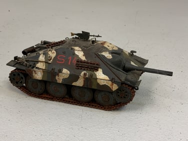 WWII GERMAN TANK DESTROYER MODEL CUSTOM DETAILED