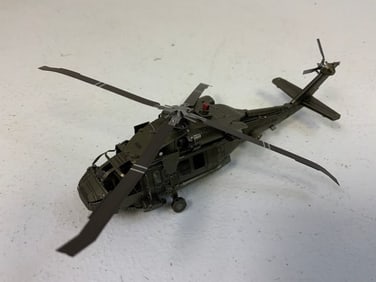US BLACKHAWK HELICOPTER ALL METAL MODEL