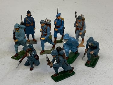 LOT OF PAINTED LEAD TOY SOLDIERS - FRENCH