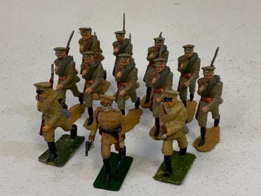 LOT OF PAINTED LEAD TOY SOLDIERS - WWI RUSSIAN