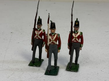 LOT OF PAINTED LEAD TOY SOLDIERS - UK NAPOLEONIC WARS