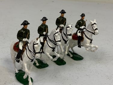 LOT OF PAINTED LEAD TOY SOLDIERS - HORSEMAN