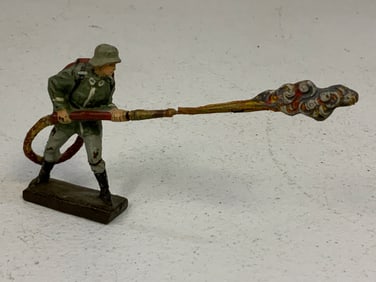 GERMAN NAZI PERIOD LINEOL TOY SOLDIER WITH FLAME THROWER