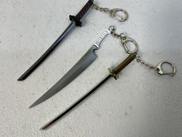 MINIATURE SWORDS  SET OF CHARMS KEYCHAINS