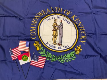 USA SMALL FLAGS AND STATE OF KENTUCKY FLAG