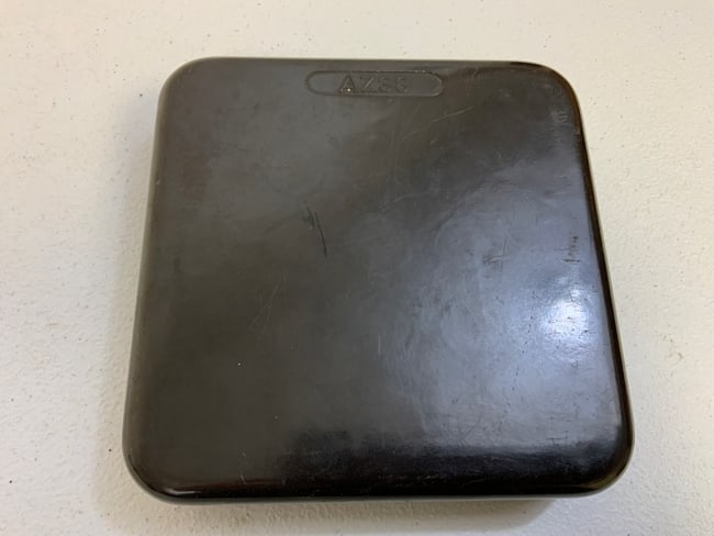 WWII GERMAN BAKELITE FLAK FUSES CONTAINER BOX: WWII GERMAN BAKELITE FLAK FUSES CONTAINER BOX . 6 X 6 X 1 1/2 .