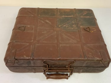 WWII GERMAN M24 STICK GRENADE METAL CARRY CASE