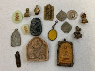 ANTIQUE BUDDHIST AMULETS