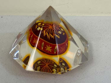 UKRAINE VINTAGE UKRAINIAN TRADITIONAL PAINTED EGG INSIDE A PRIZM
