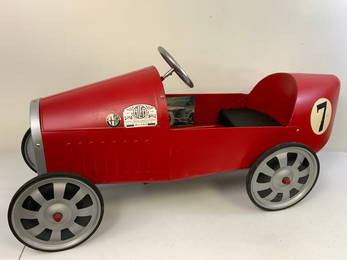 ALFA ROMEO RED PEDAL CAR