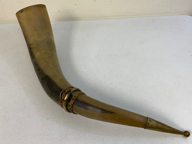 ANTIQUE LARGE DECORATING HORN