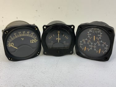VINTAGE AICRAFT INSTRUMENT GAUGES