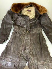 WWII U.S. NAVY COLVINEX CFN-24 ELECTRICALLY HEATED LEATHER FLIGHT SUIT