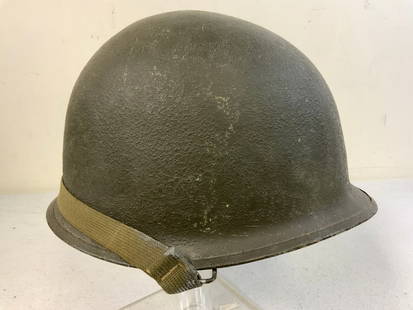 WWII US MILITARY M-1 HELMET WITH LINER: WWII US MILITARY M-1 HELMET WITH LINER. LATE WAR STYLE WITH SWIVEL BALES. NICE LINER. GOOD CONDITION OVERALL.