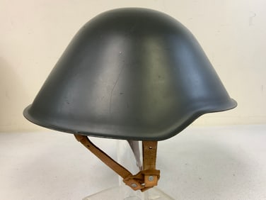 EAST GERMAN M56/76 HELMET