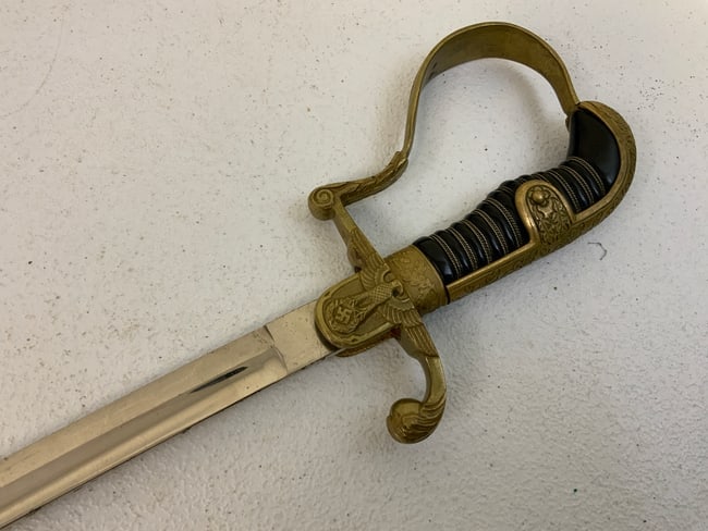 GERMANY THIRD REICH ARMY OFFICER PARADE DRESS SWORD BY CLEMEN & JUNG: GERMANY THIRD REICH ARMY OFFICER PARADE DRESS SWORD BY CLEMEN & JUNG. VERY NICE CONDITION SWORD. NO SCABBARD. 38" LONG WITH 32" LONG BLADE.