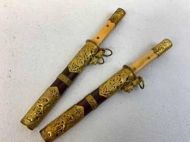 MONGOLIA DECORATED KNIVE SET