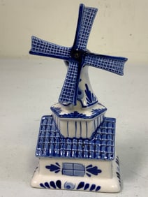 HOLLAND VINTAGE DUTCH HAND PAINTED DELFT BLUE PORCELAIN WINDMILL