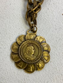 UNITED KINGDOM QUEEN VICTORIA JUBILEE CHAINED DECORATION