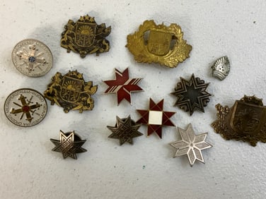 LATVIA LOT OF LATWIAN MILITARY BADGES AND INSIGNIA