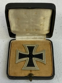 WWII GERMAN 1939 IRON CROSS 1ST CLASS BOXED