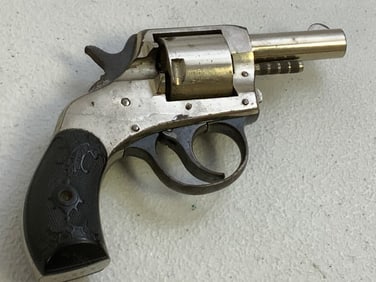 VICTOR 32 REVOLVER .32 S&W