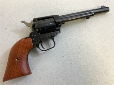 HERITAGE ROUGH RIDER . .22 L.R. REVOLVER